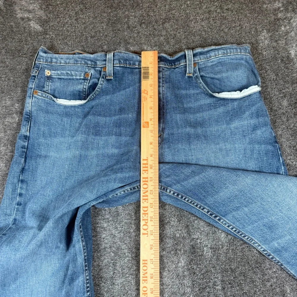 Levi's 559 Relaxed Straight Jeans Mens 38x30 Medium Wash Blue WaterLess Denim